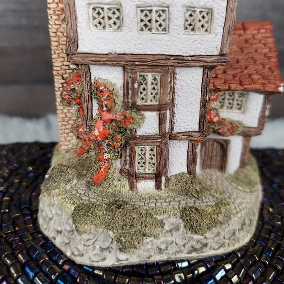 Suffolk House by David Winter - Picture 8 of 12